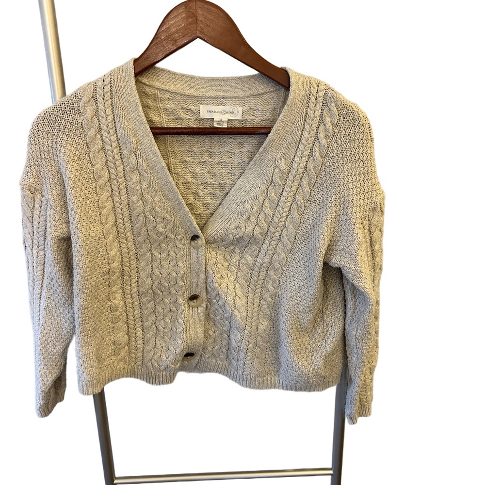 Girls Oatmeal Cable Knit Sweater Size M (8-10)